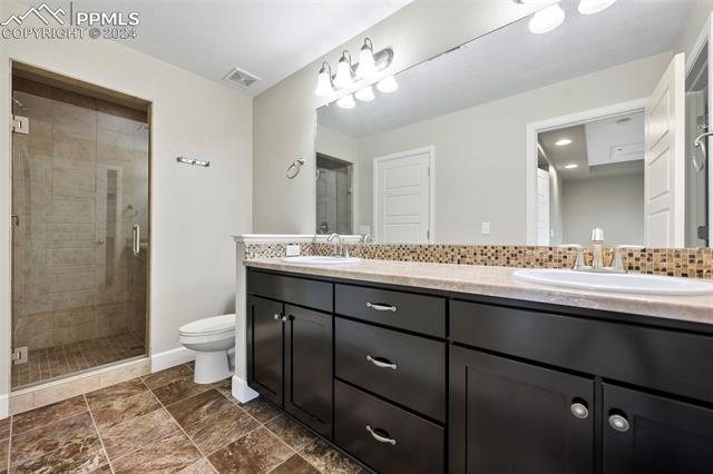 6488 Forest Thorn Court