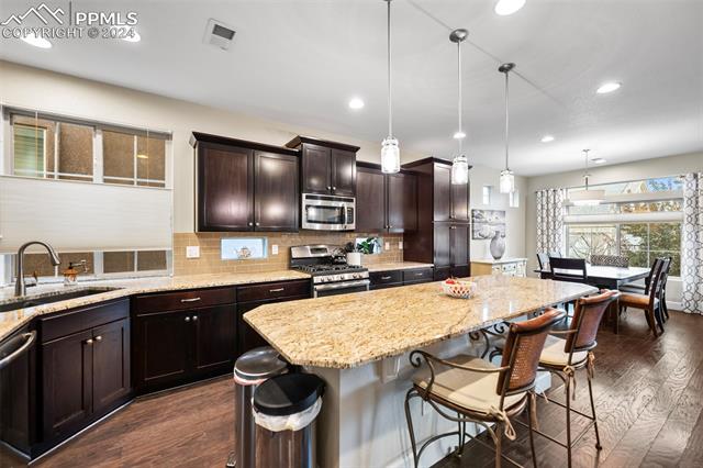 6488 Forest Thorn Court