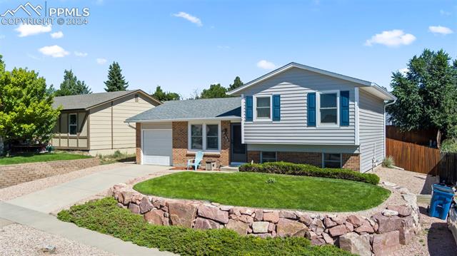 6880 Parkridge Court