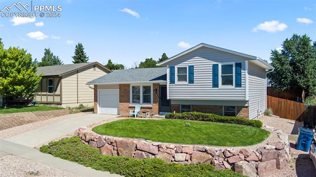 6880 Parkridge Court