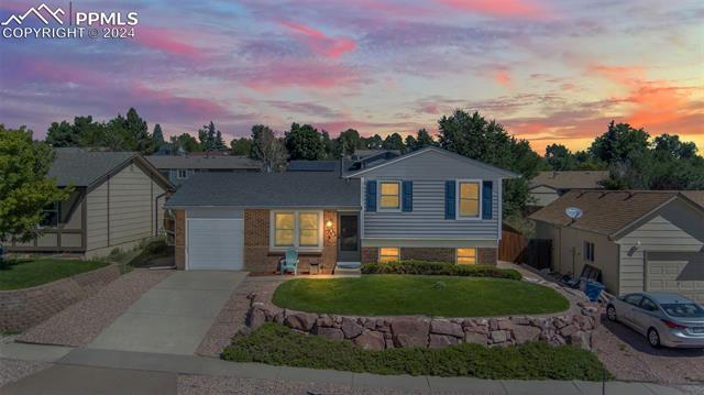 6880 Parkridge Court