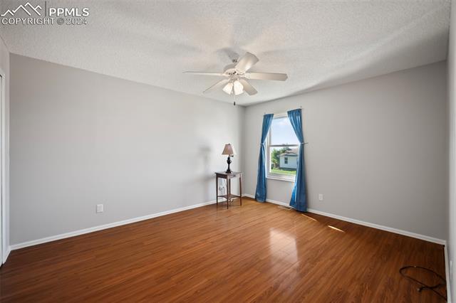 6880 Parkridge Court