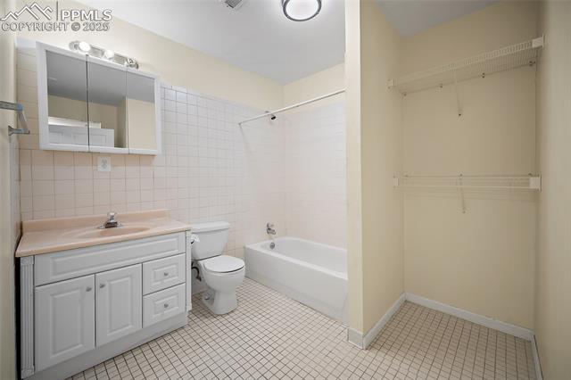 1410 Almagre Peak Drive