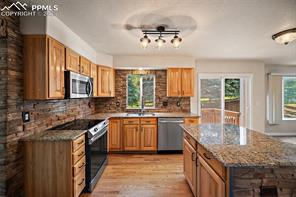 1410 Almagre Peak Drive