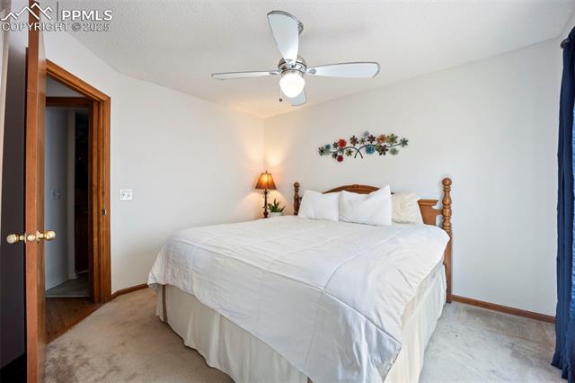 3887 Point Of The Rocks Drive