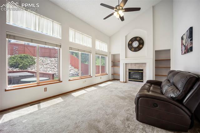 3887 Point Of The Rocks Drive