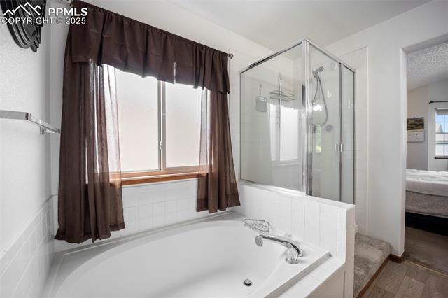 3887 Point Of The Rocks Drive