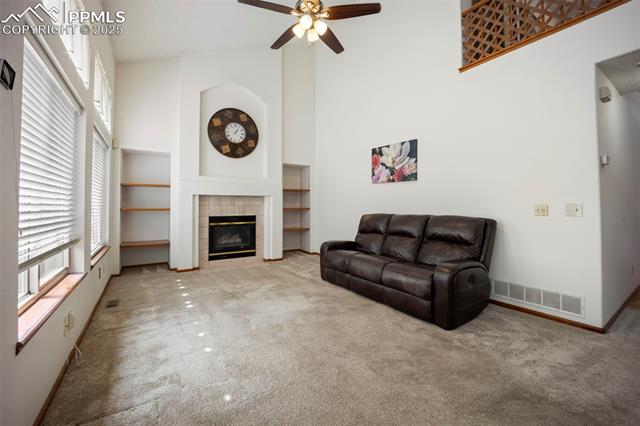 3887 Point Of The Rocks Drive