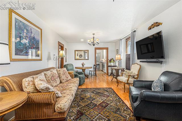 924 W Cucharras Street