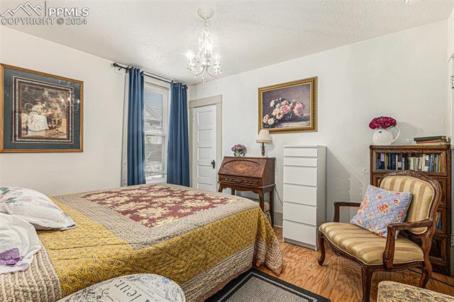 924 W Cucharras Street