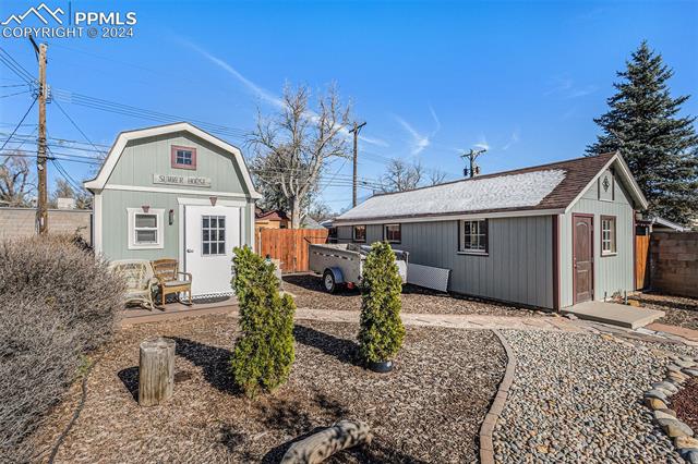 924 W Cucharras Street