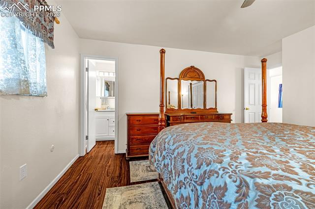 5450 Flintridge Drive