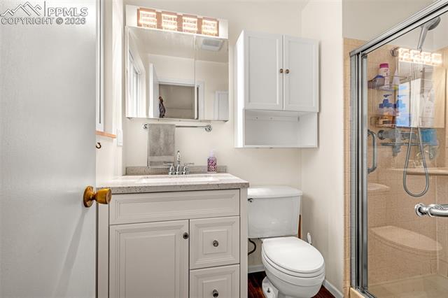 5450 Flintridge Drive