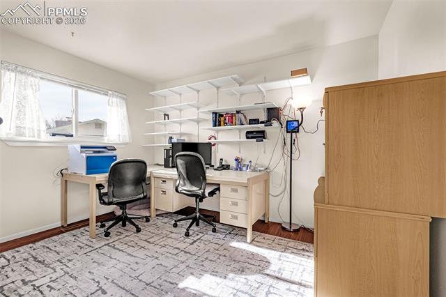 5450 Flintridge Drive