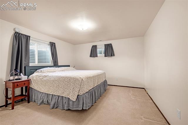 5450 Flintridge Drive