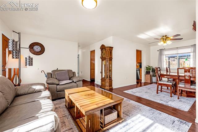 5450 Flintridge Drive