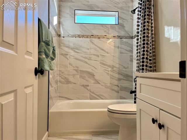 1187 N Knotty Pine Lane