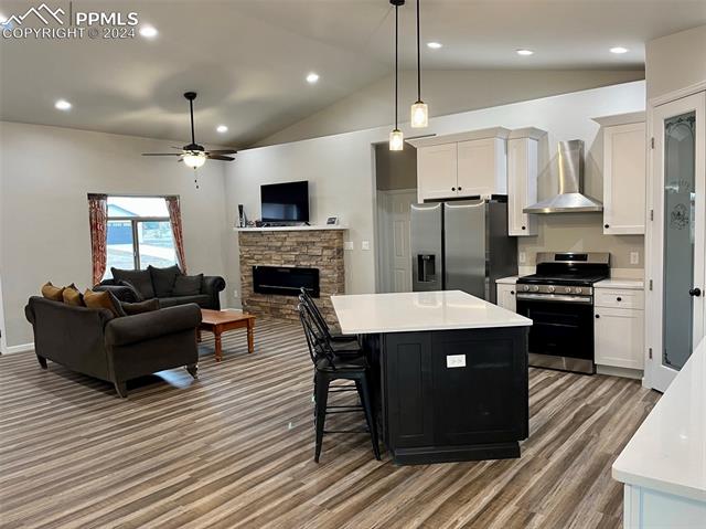 1187 N Knotty Pine Lane