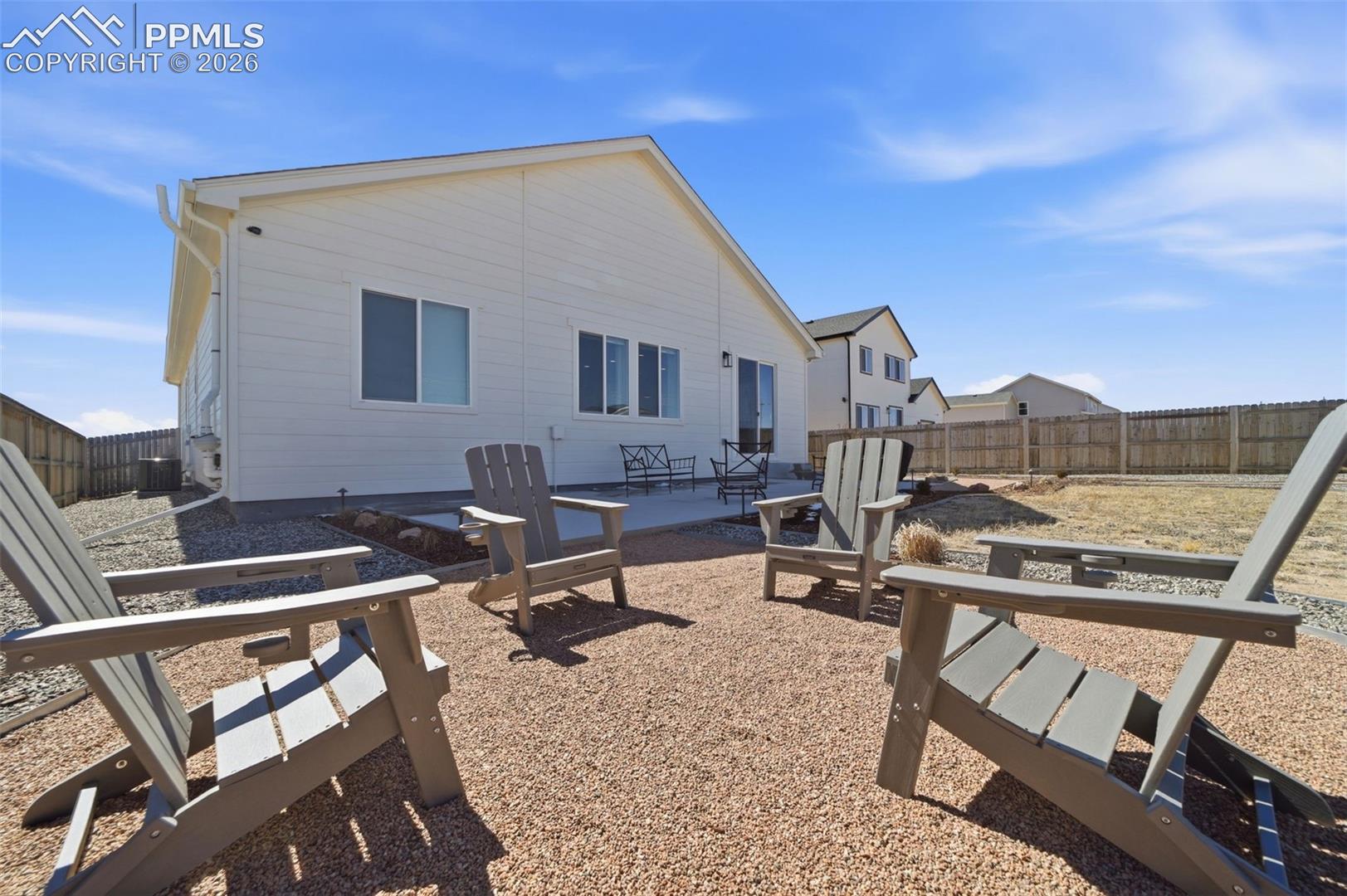22180 Cattlemen Run