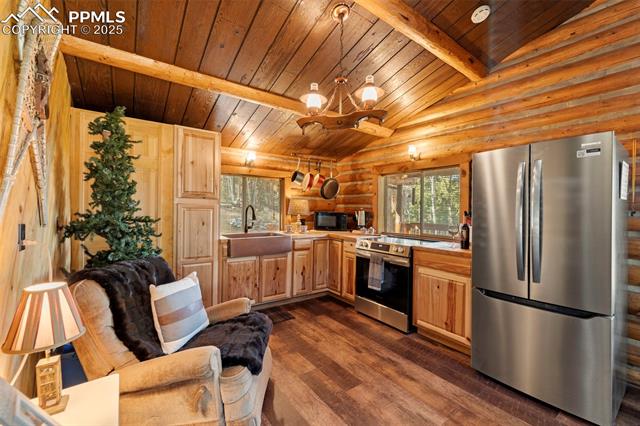 7042 County Road 92