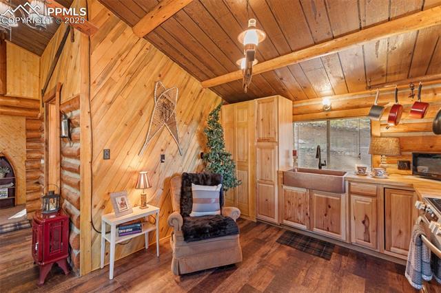 7042 County Road 92