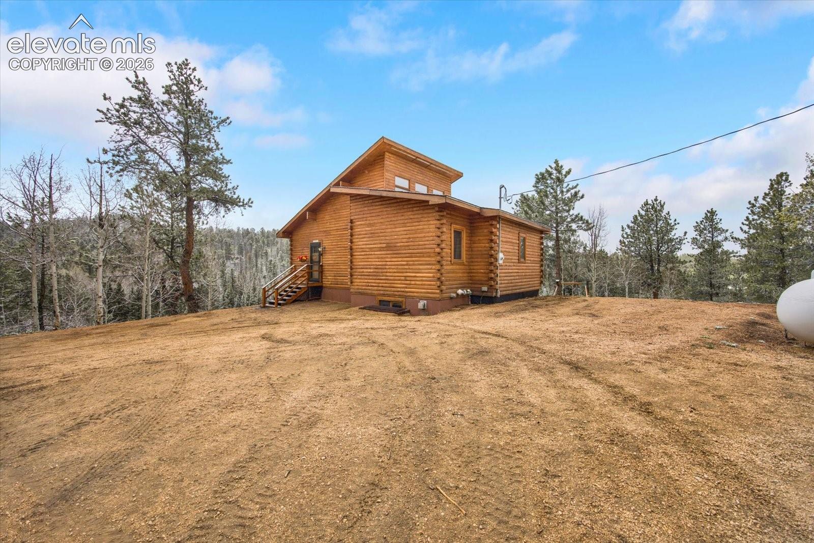 715 W Bison Creek Trail