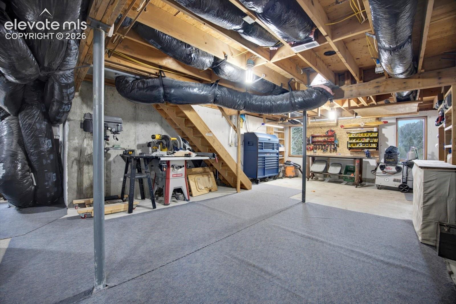 715 W Bison Creek Trail