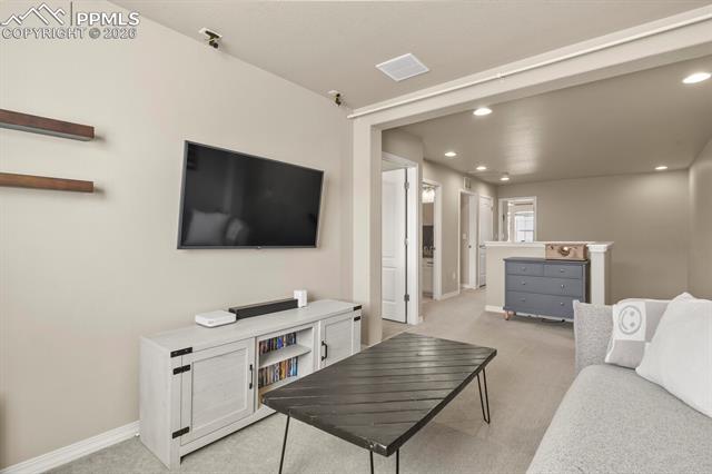 8842 White Prairie View