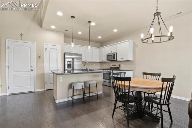 8842 White Prairie View