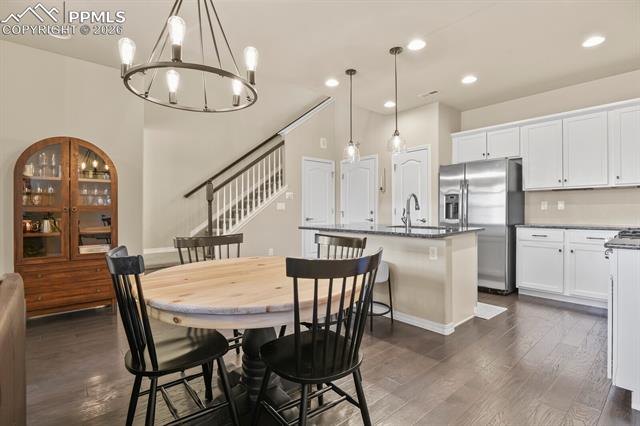 8842 White Prairie View