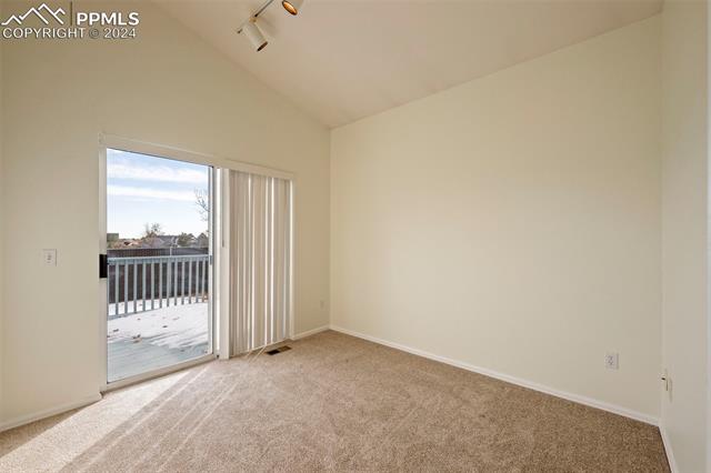 1040 Samuel Point