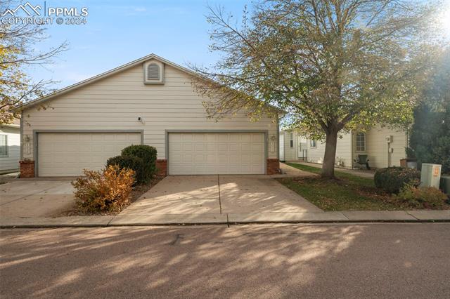 1040 Samuel Point