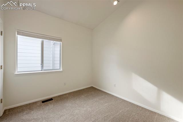 1040 Samuel Point