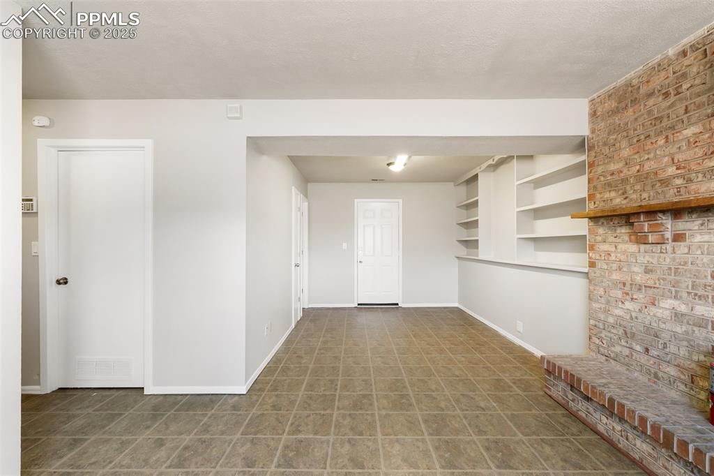 855 Hoosier Drive