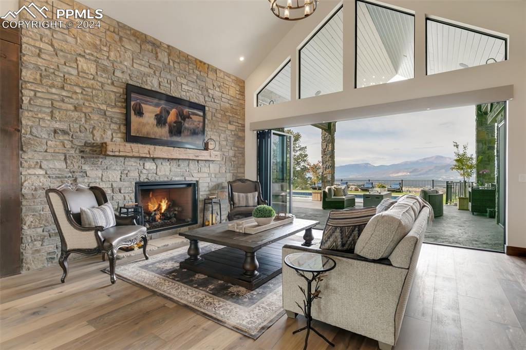 14040 Shadow Pines Road