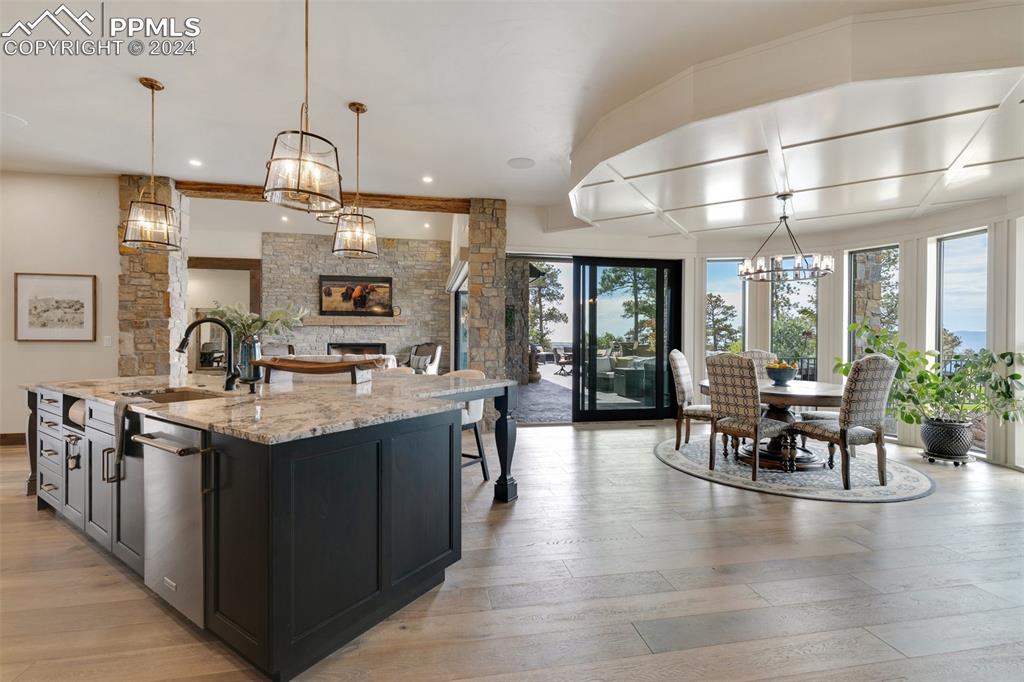 14040 Shadow Pines Road