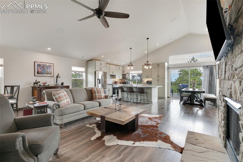14040 Shadow Pines Road