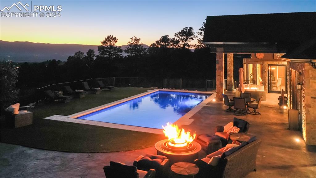 14040 Shadow Pines Road