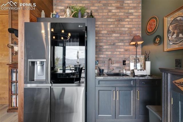 14040 Shadow Pines Road