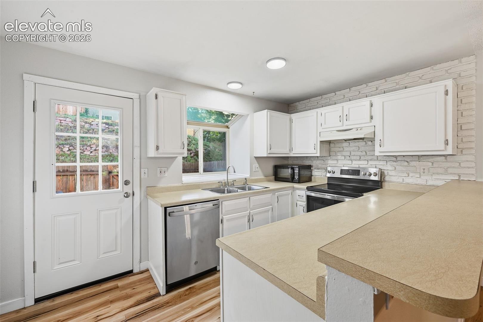 6839 Mountain Top Lane