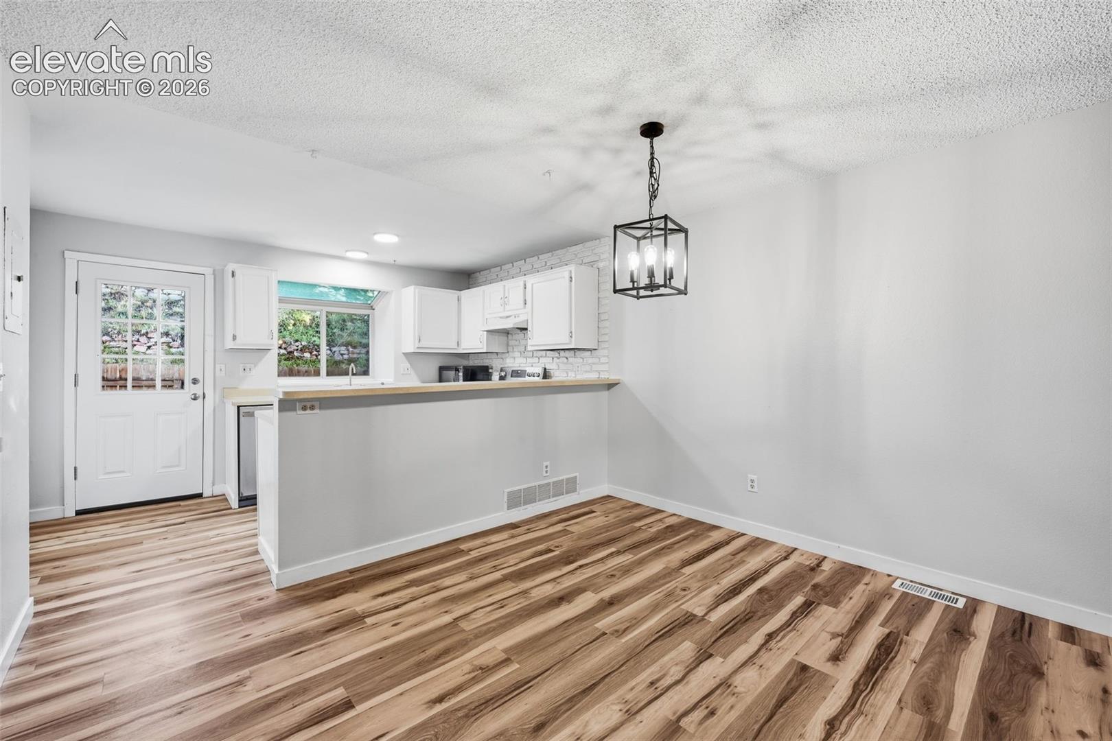 6839 Mountain Top Lane