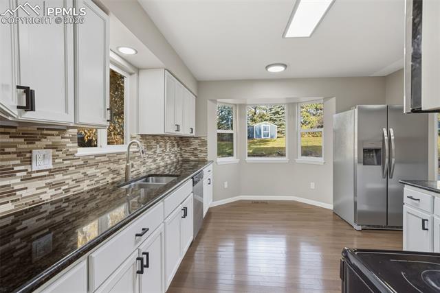 8735 CHAPEL SQUARE Court