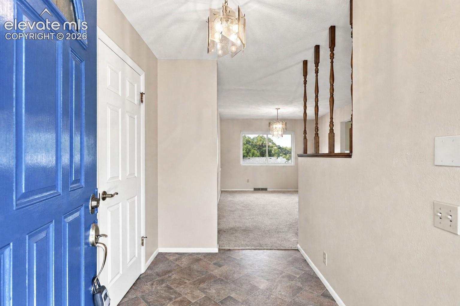 2210 W Greenwich Circle