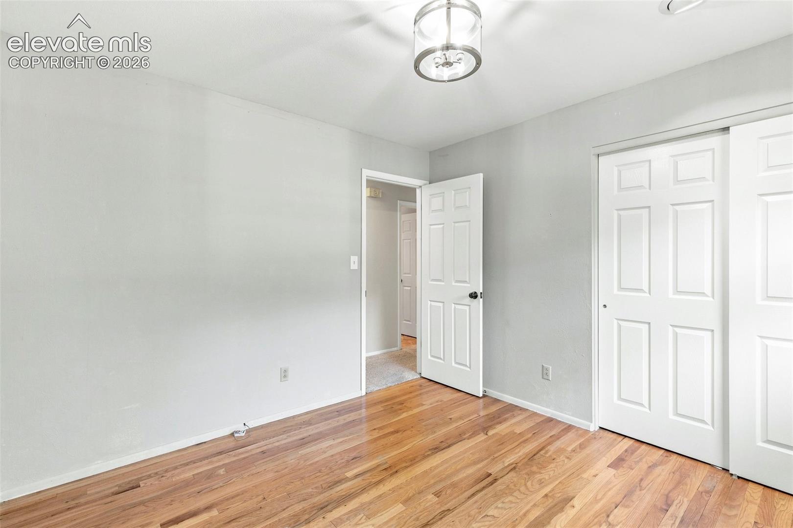 2210 W Greenwich Circle
