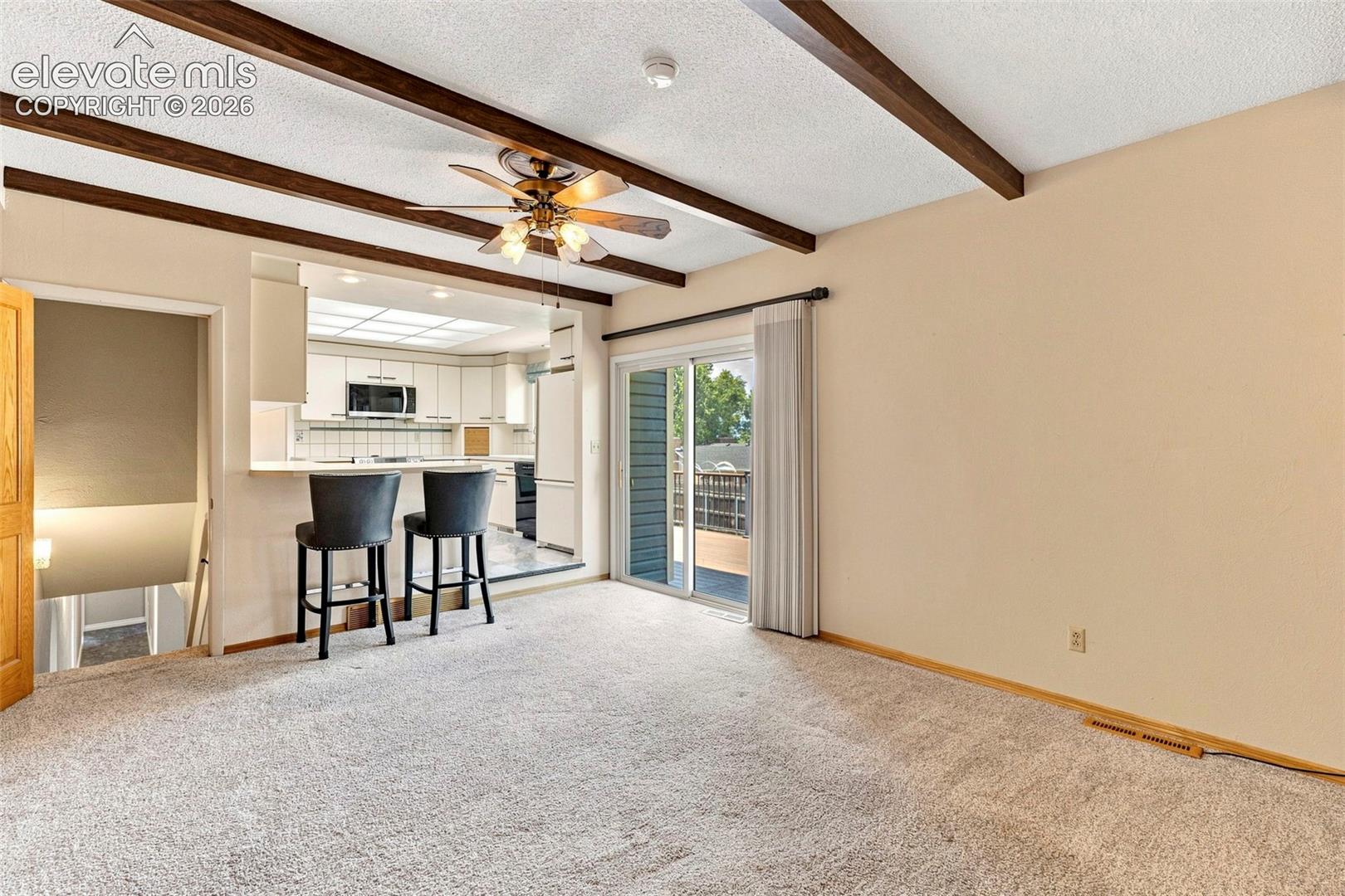 2210 W Greenwich Circle
