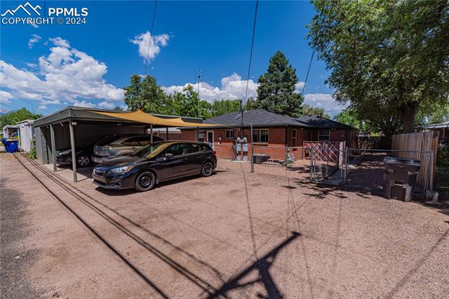 1017 E Columbia Street