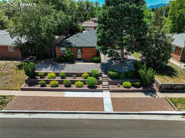 1017 E Columbia Street