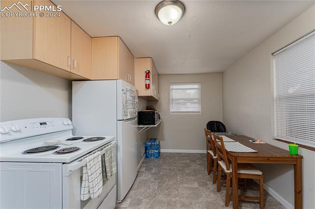 1017 E Columbia Street