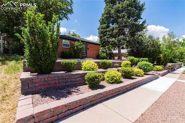 1017 E Columbia Street