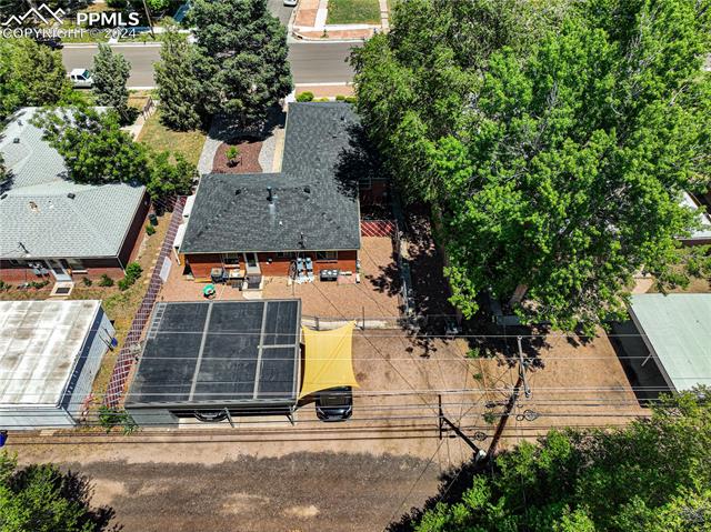 1017 E Columbia Street